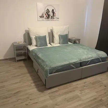 Apartment Theox No 8 - 90qm Mit 2 Schlafzimmern Und 5 Betten *